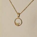 پلاک آویز دایره پروانه